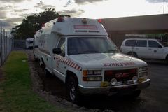GMC SIERRA 2500 AMBULANCE