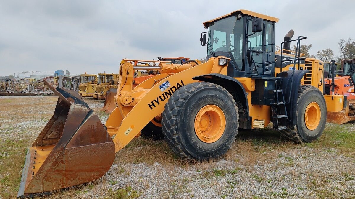 Hyundai HSL1200T