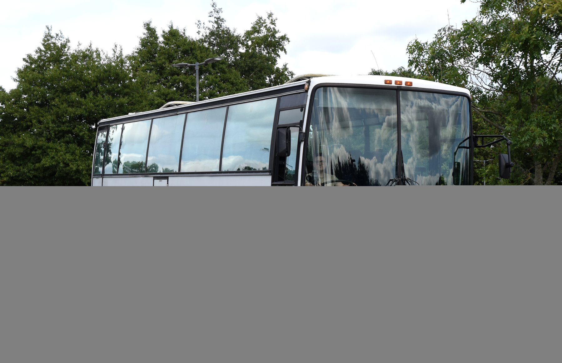 Van Hool T8
