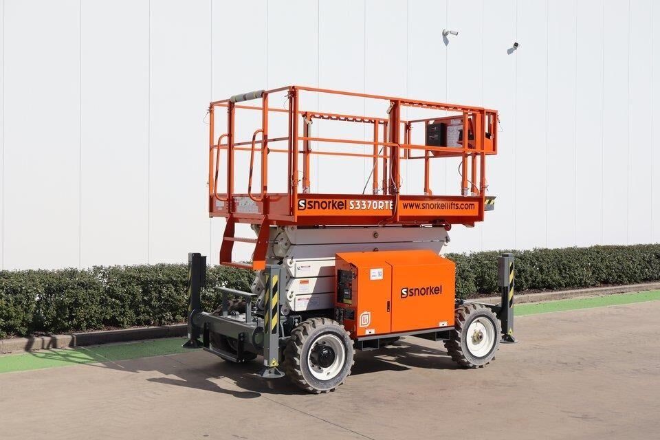 Aerial work platforms Snorkel S2033