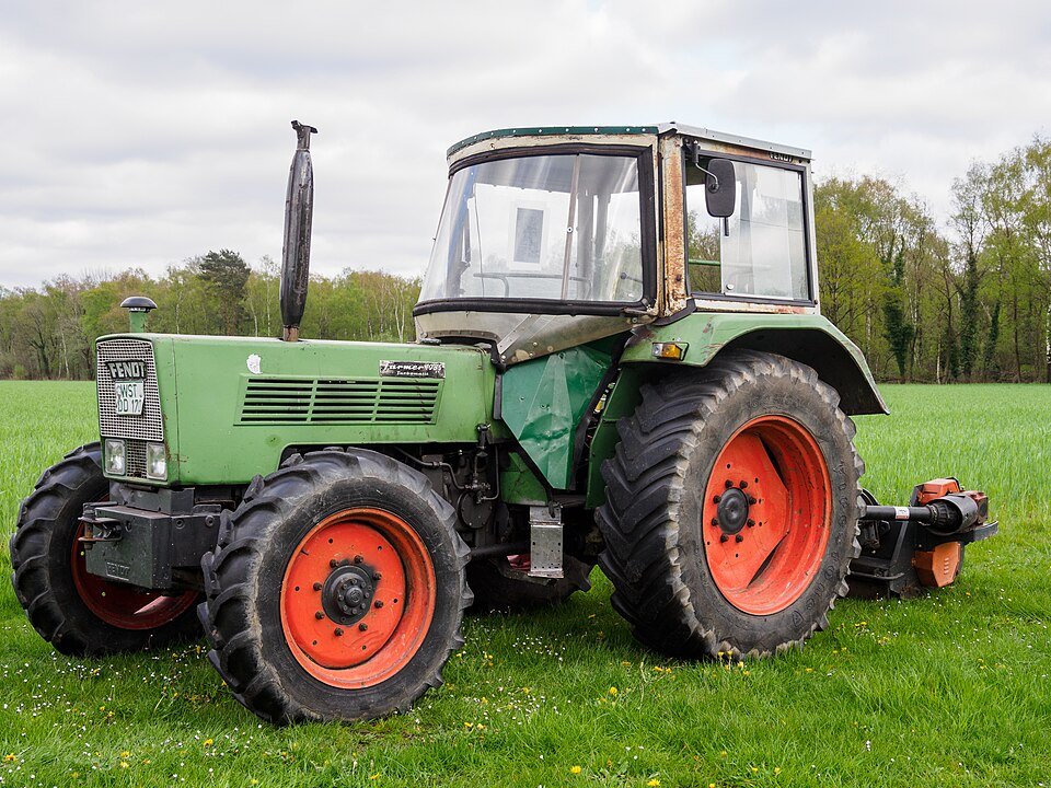 Tractor Fendt Farmer 108 S/SA
