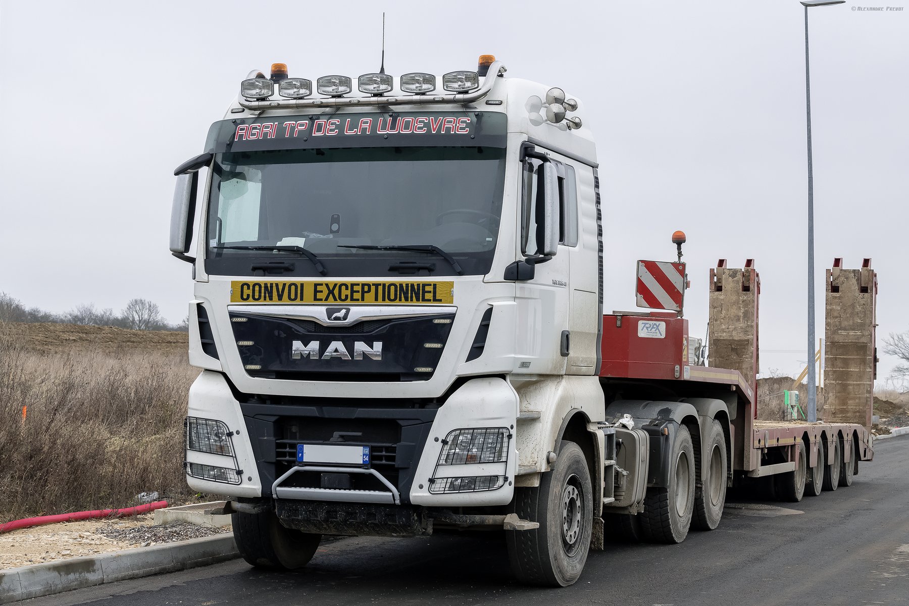 Truck MAN TGX 33.640 6X4 BL