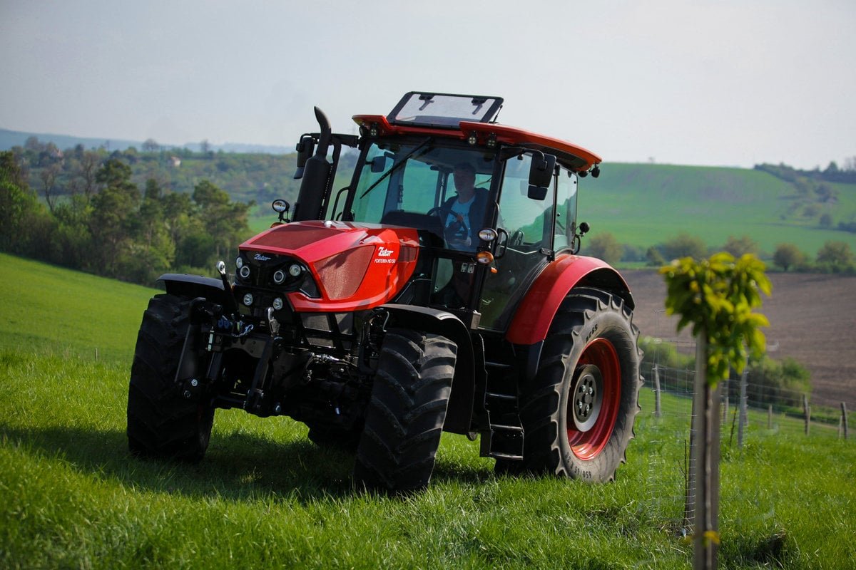 Tractor Zetor T25K