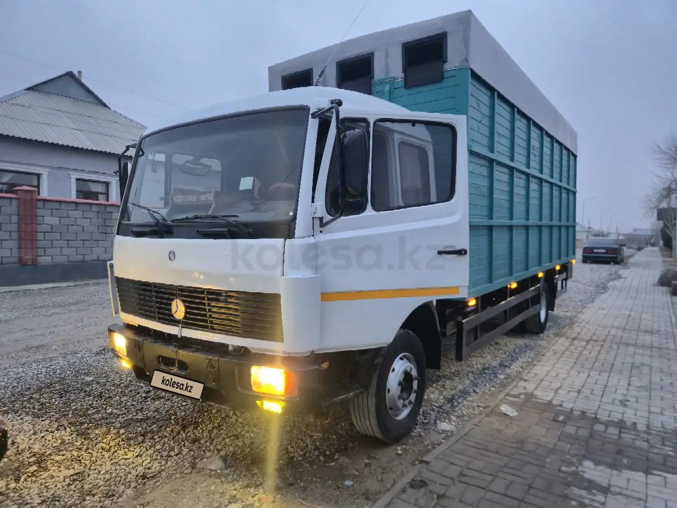 Truck Mercedes Benz 1320/4840