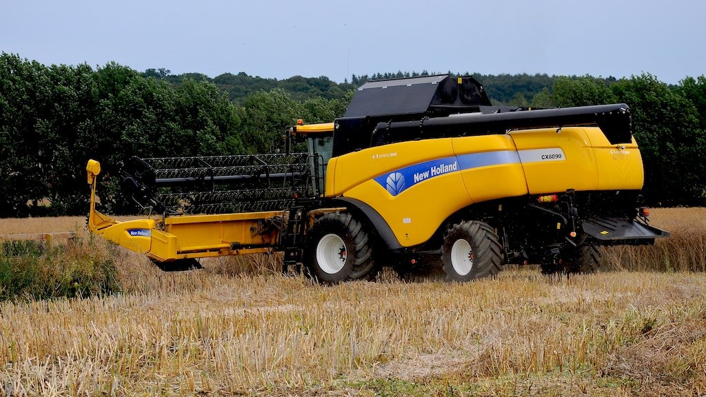 Harvester New Holland CR 8070 SCR