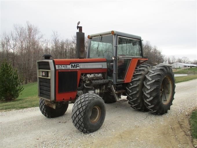 Trailer Massey Ferguson 2745