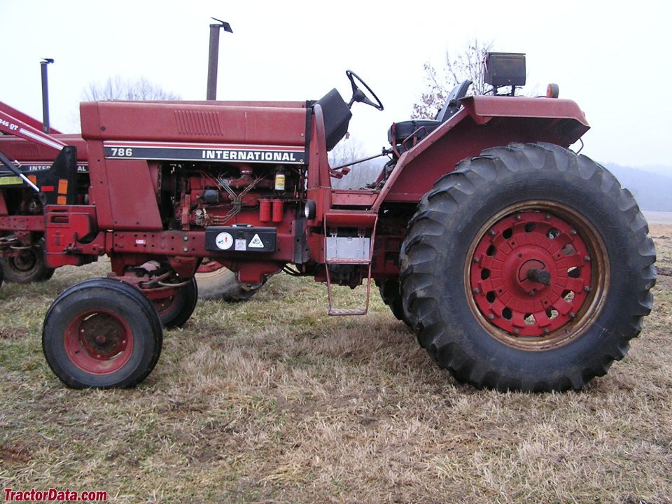 Traktor International Harvester 786
