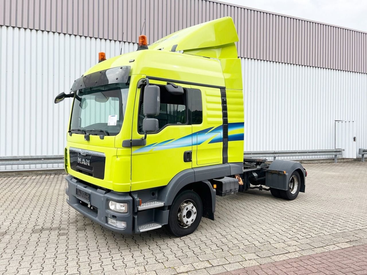 Cab & chassis MAN MAN TGL 8.250 4x2