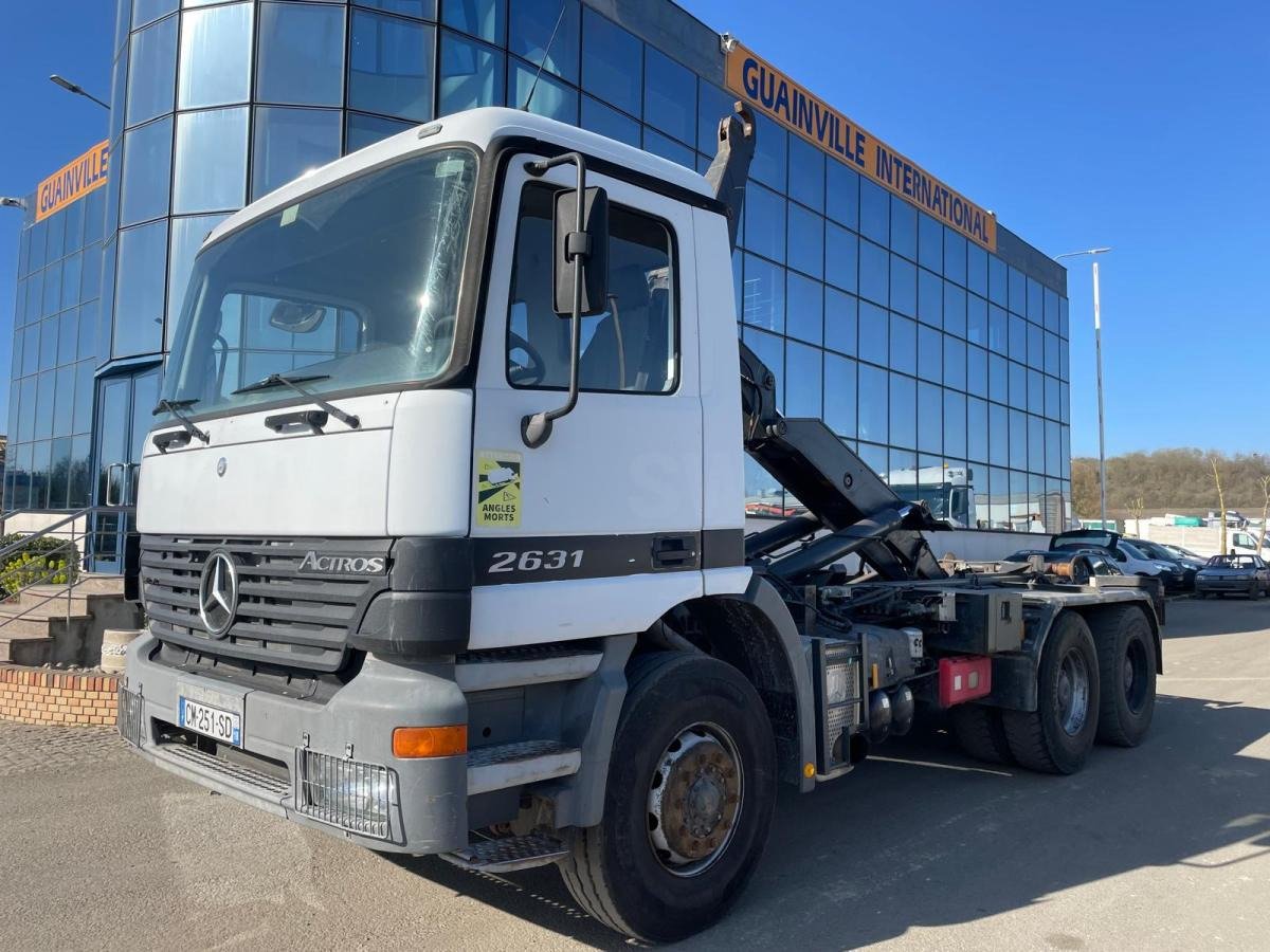 Truck Mercedes Benz 2631L/6X4