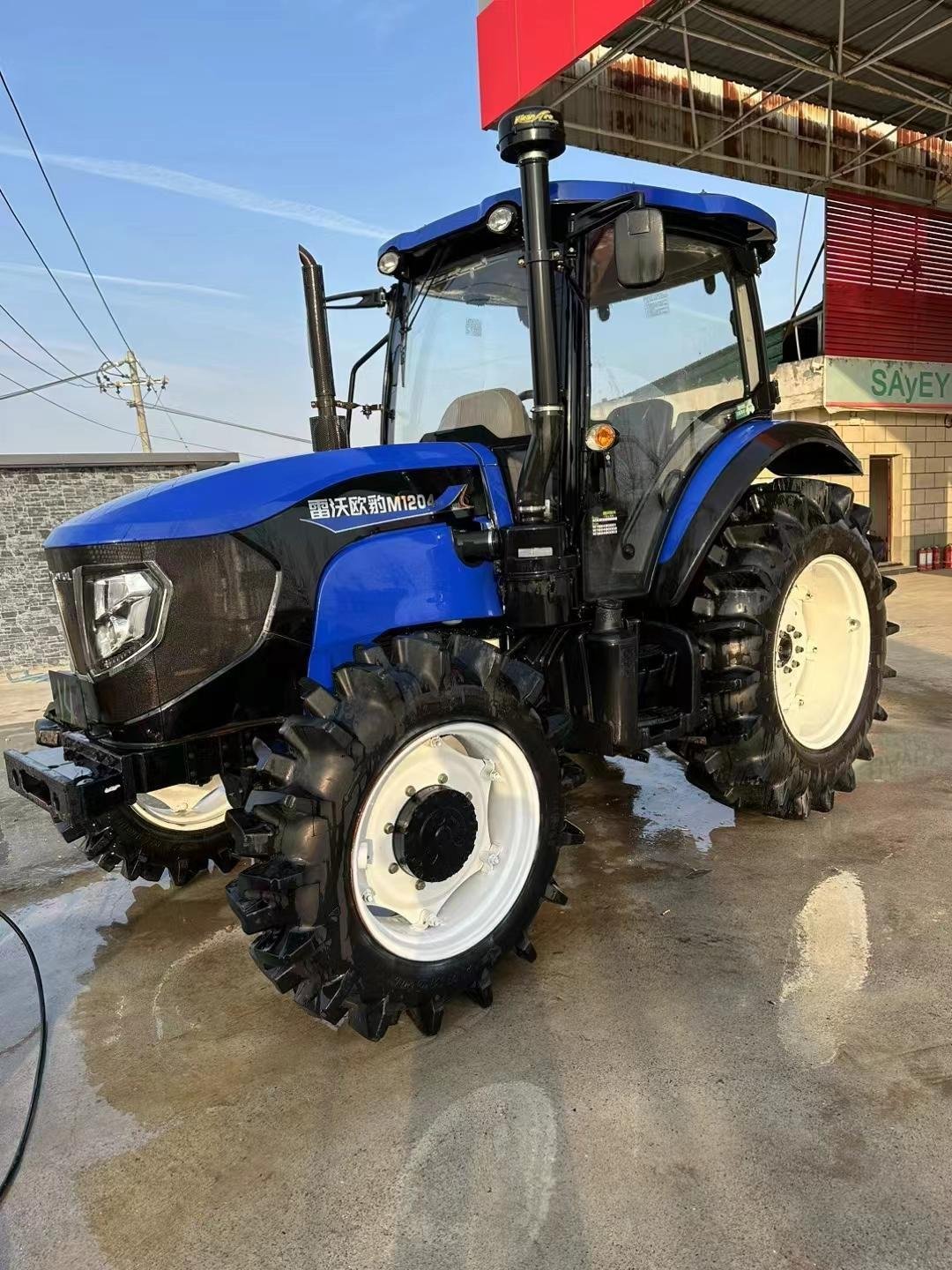 Traktor YTO 1204