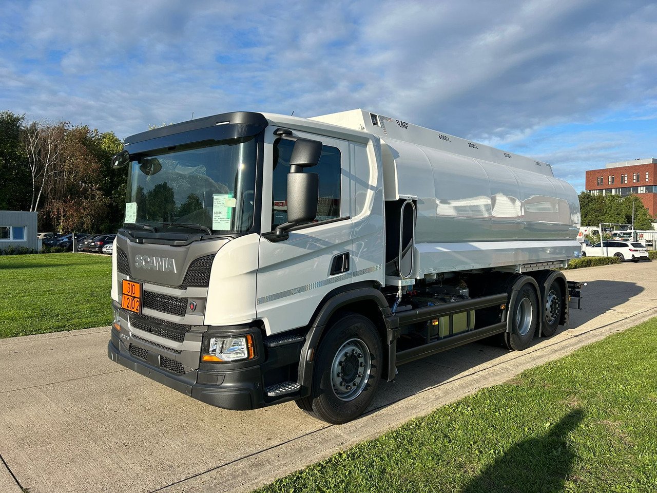 Truck Scania P 370 B6x2LB