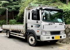 Hyundai Hyundai Mega Truck