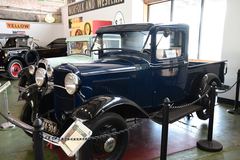 Ford MODEL B PICKUP