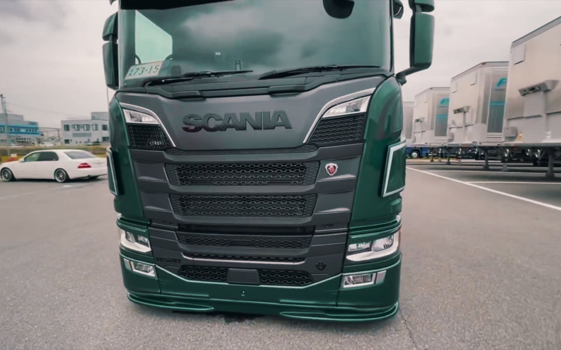Lastwagen Scania 520 LA6X2/4MNA