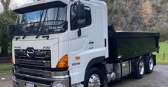 Hino 700 FS 2848 6x4