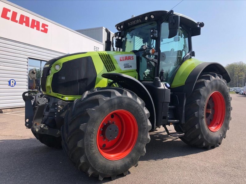 Tractor CLAAS Axion 830