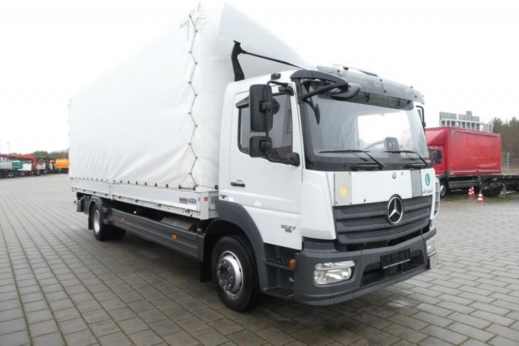 Truck Mercedes Benz 1527 L