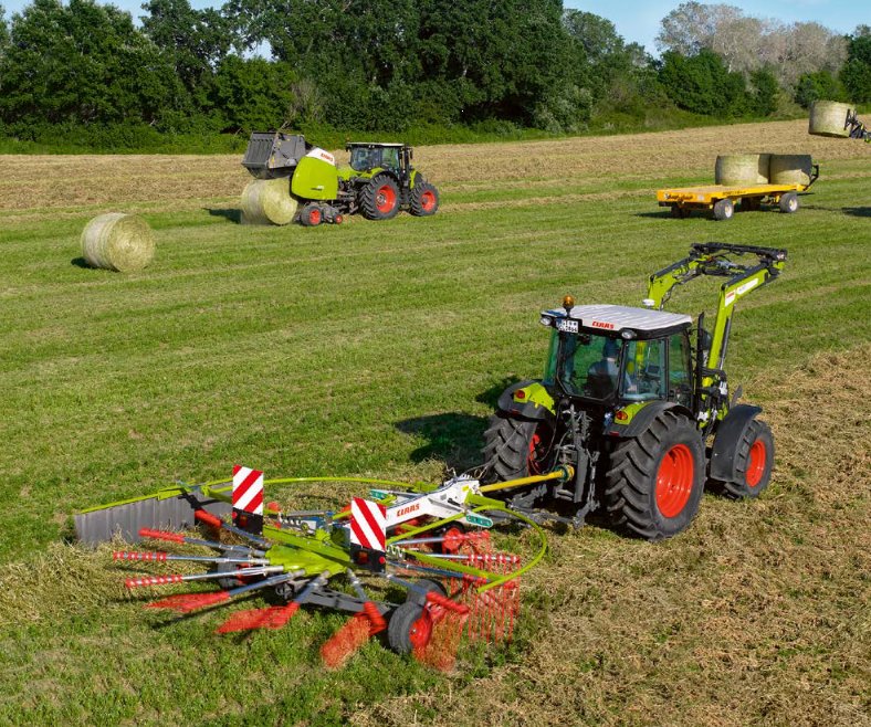 Zielonki i pasza CLAAS Liner 450 T