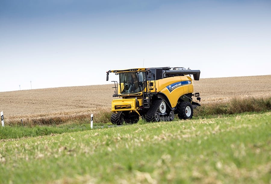 New Holland CX8.85 Elevation