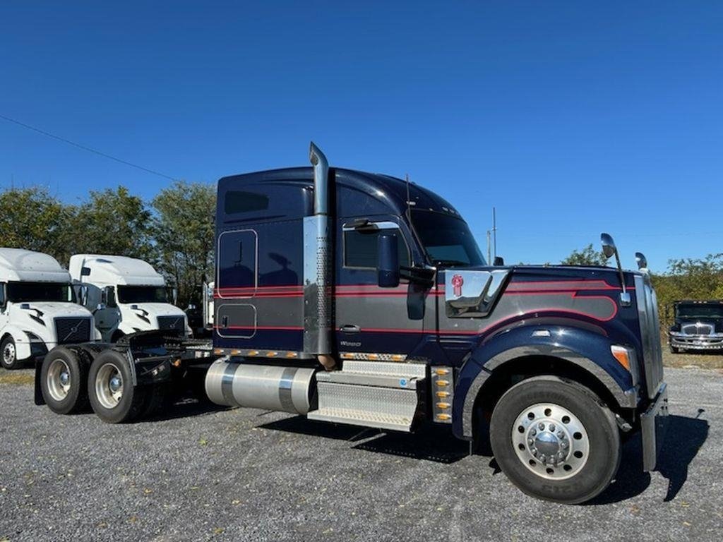 Heavy-duty on-road engines Paccar MX 321 T