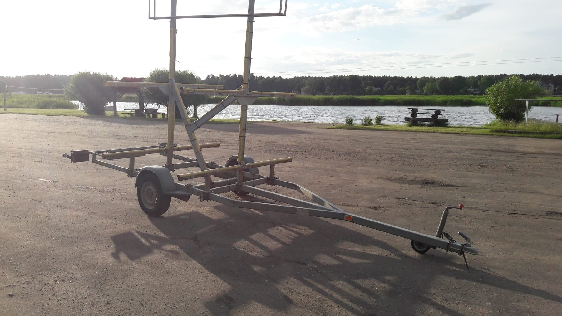 Light trailers up to 750 kg Tauras 700V-01