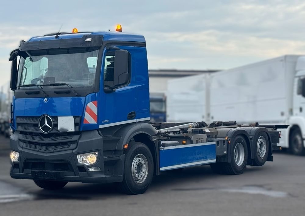 Truck Mercedes Benz 2551 L 6x2