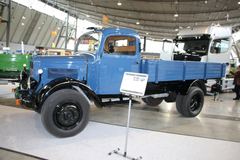 Daimler Benz Mercedes-Benz L 337