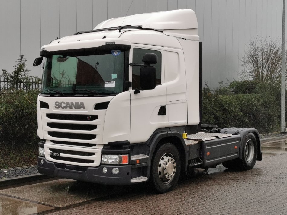 Truck Scania P 94 GB/370