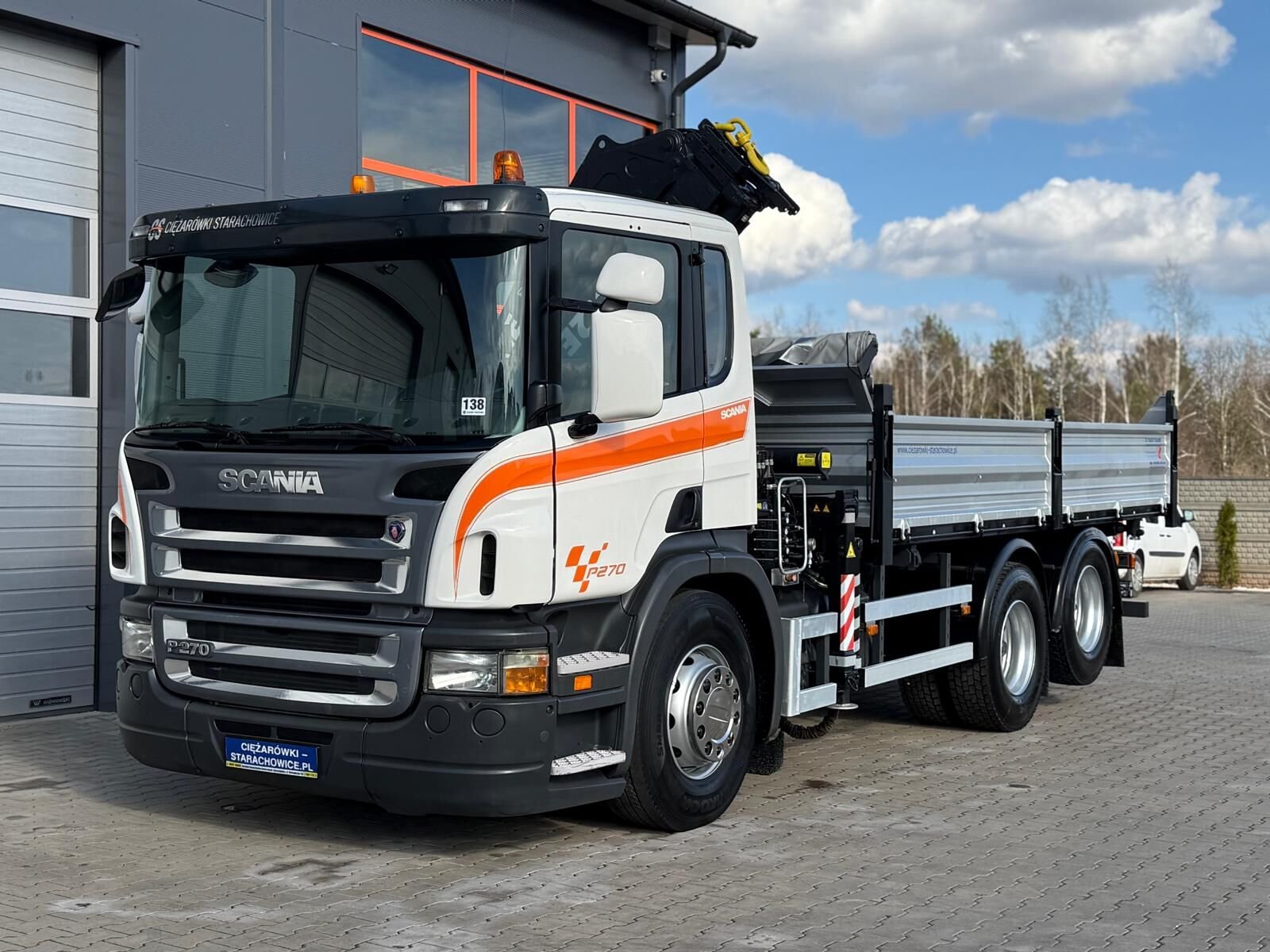 Lastwagen Scania P270 DB 6X2/4 MNA