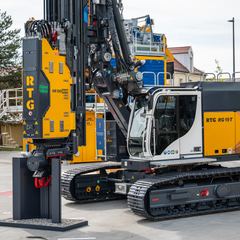 Bauer Pile driving / leader equipment