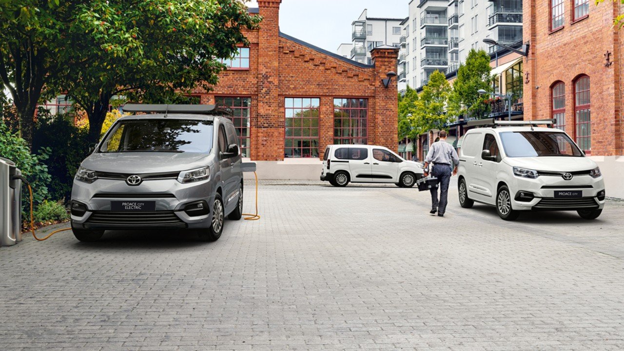 Van Toyota CITY 4WD
