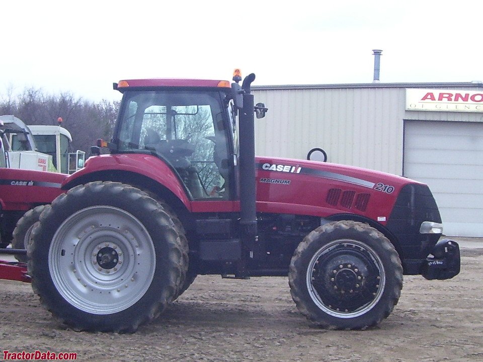 Tractor Case IH Case Magnum 210 CVT