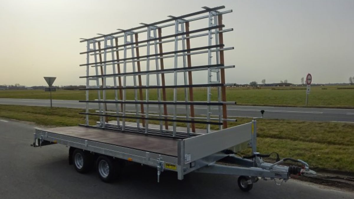 Anhänger Titan Jelsum V2733