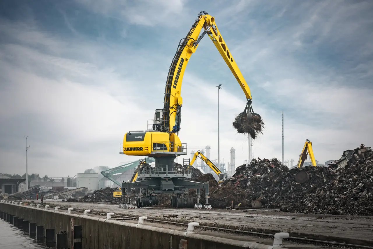 Material handlers Liebherr LH150M HIGH RISE INDUSTRY LITRONIC