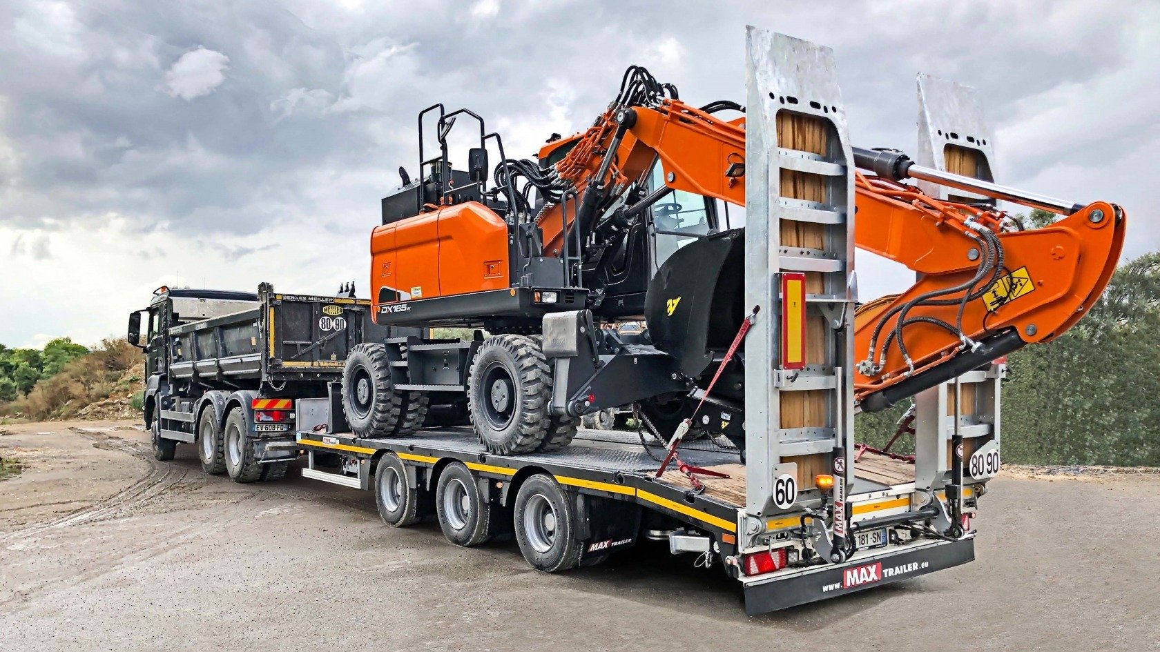 Max Trailer MAX300