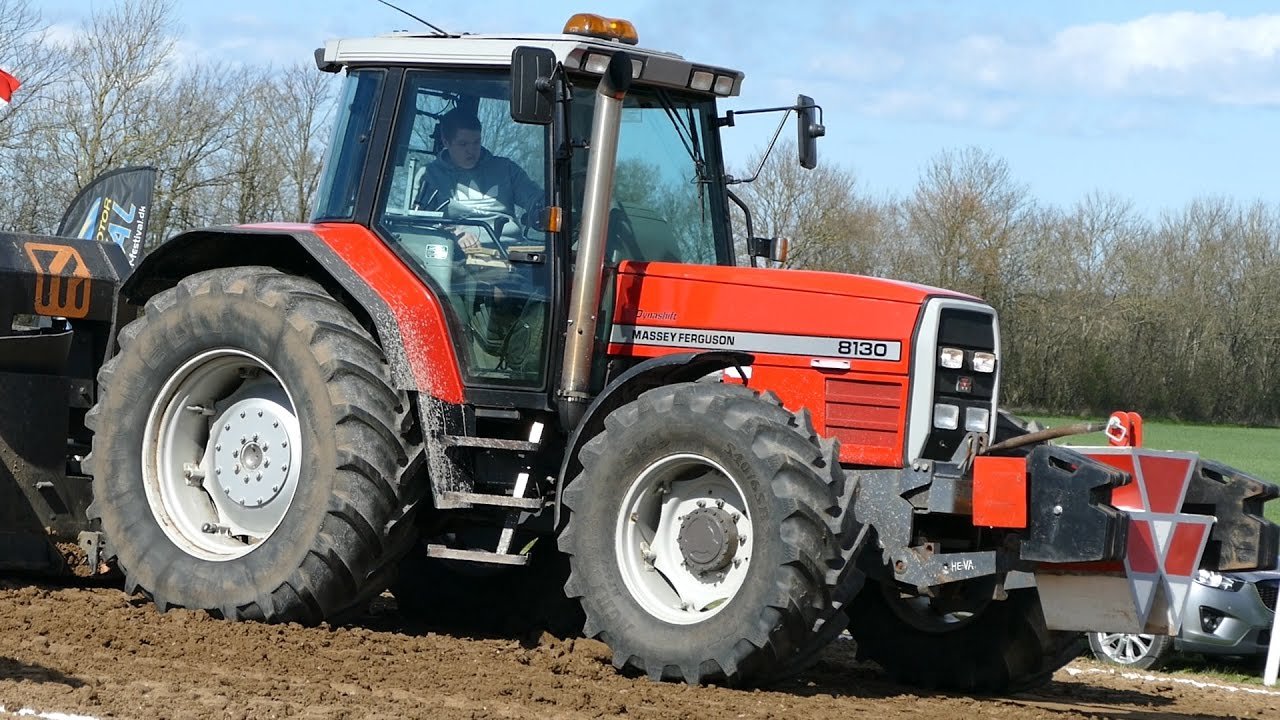 Tractor AGCO Massey Ferguson MF 8130 A