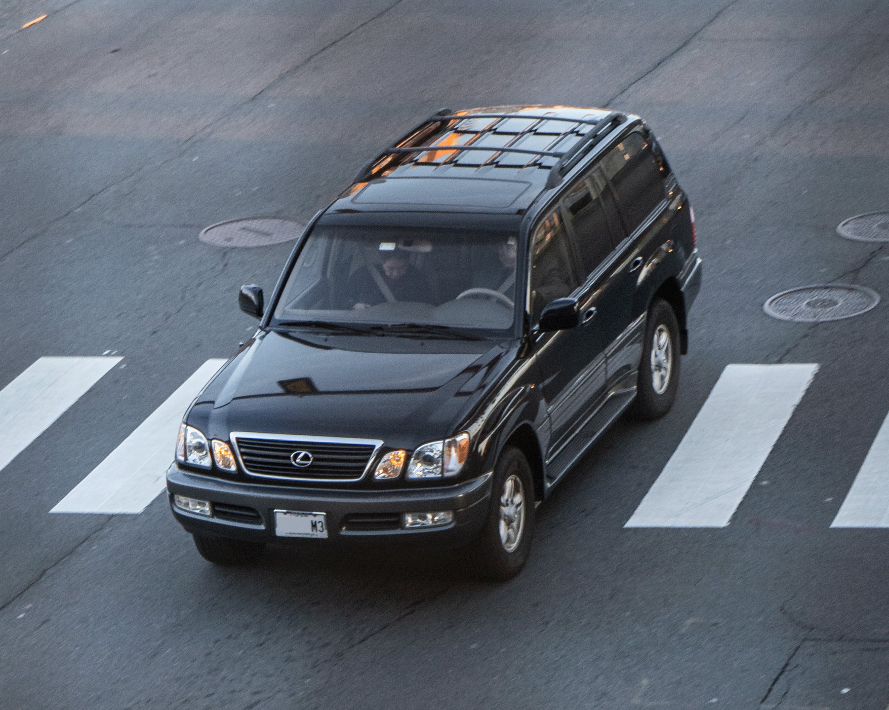 Transporter Lexus LX470