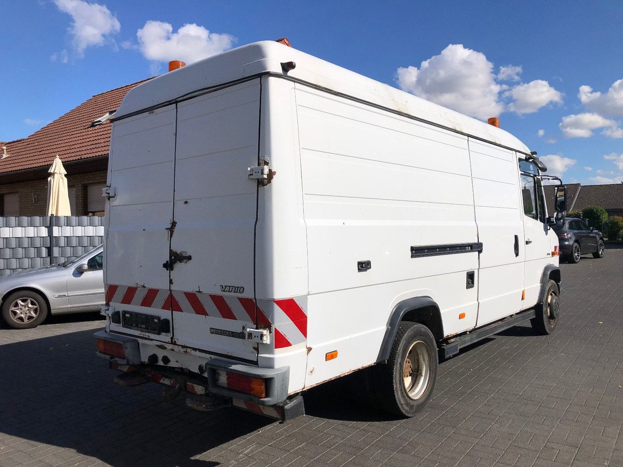 Truck Mercedes Benz 816D VARIO