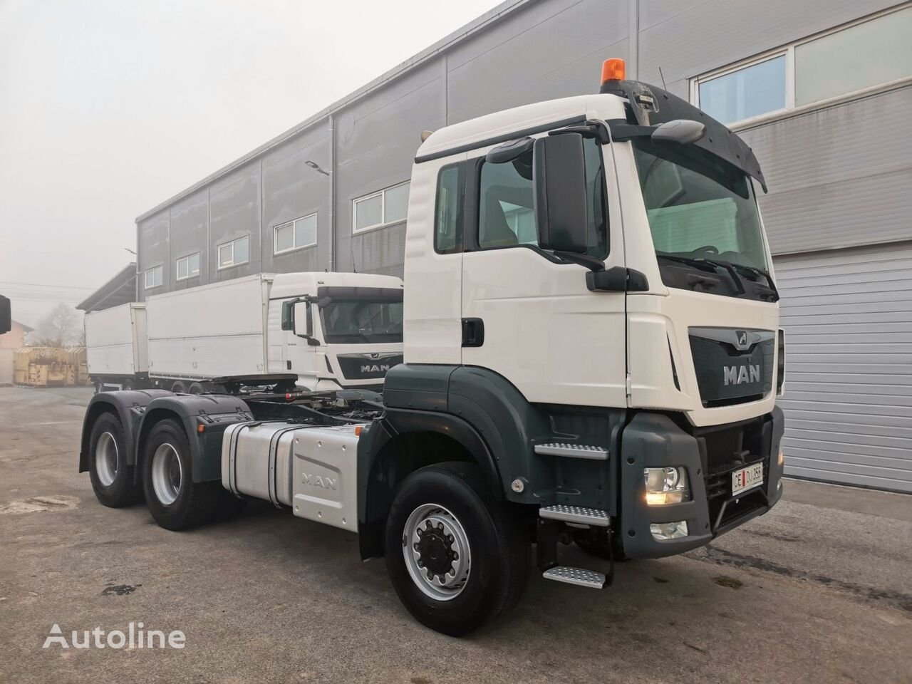 Truck MAN 26.470 6x4H-2 BL SA