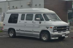 Chevrolet CHEVY VAN 20-STARCRAFT SL-EG25C/3180