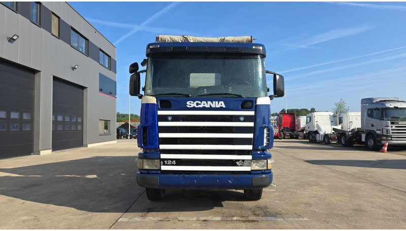 Scania 124 LA-A-6X2