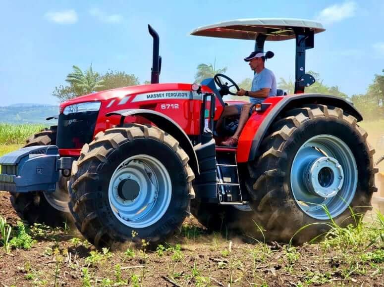 Tractor Massey Ferguson MF 6712