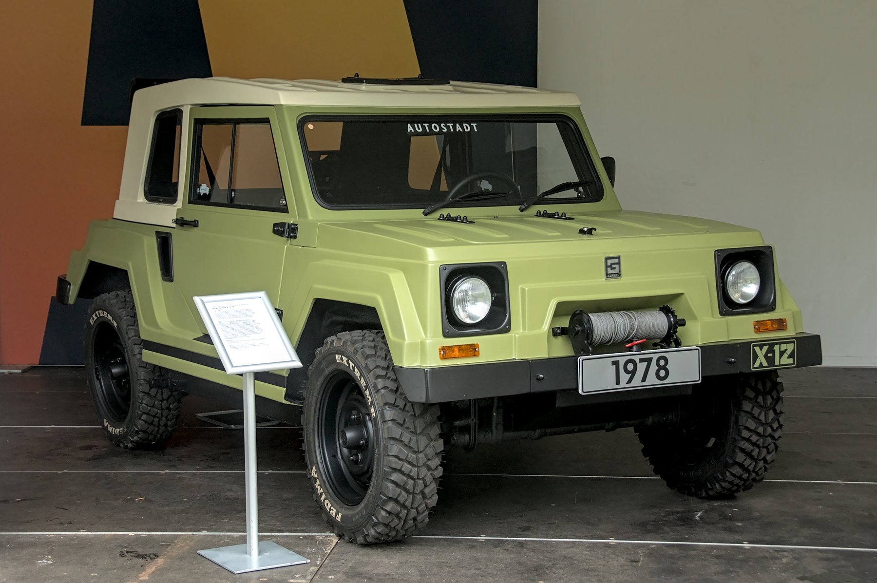 Van Gurgel X-12 TR