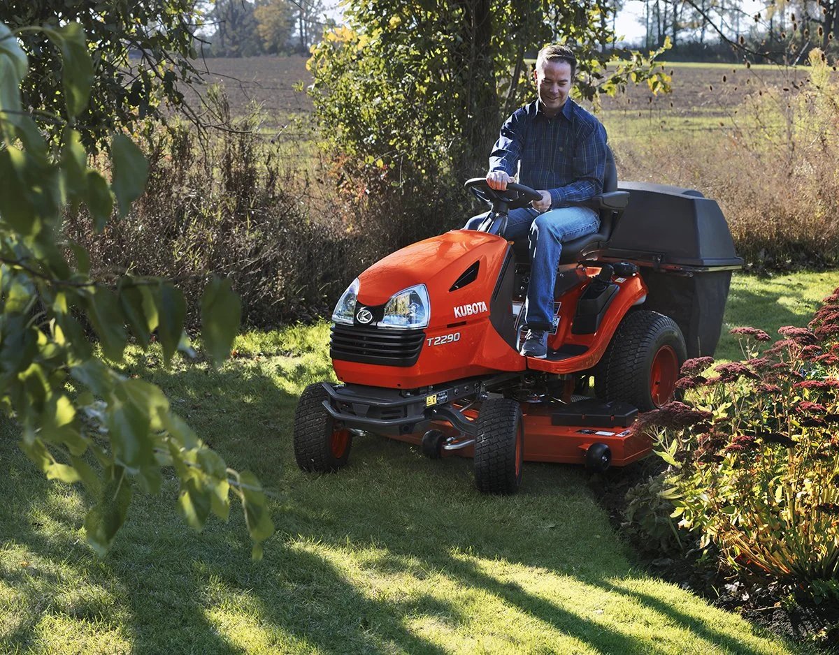 Ride-on mowers Electrolux/AYP 2H4B6 A - Lawn Tractor (1995)
