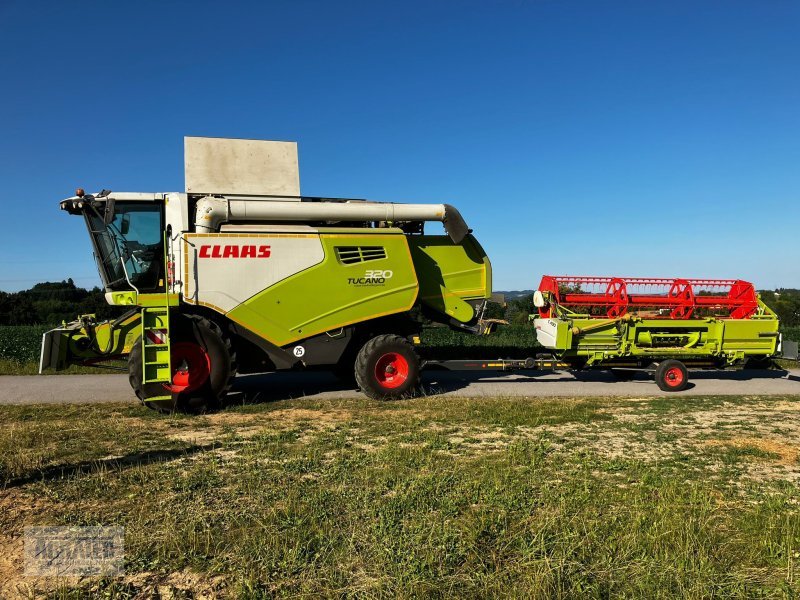 CLAAS Tucano 320