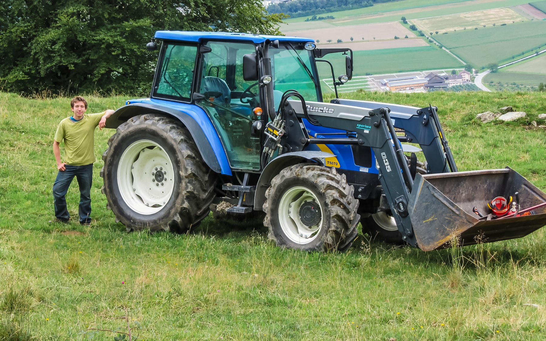 Traktor New Holland T5070