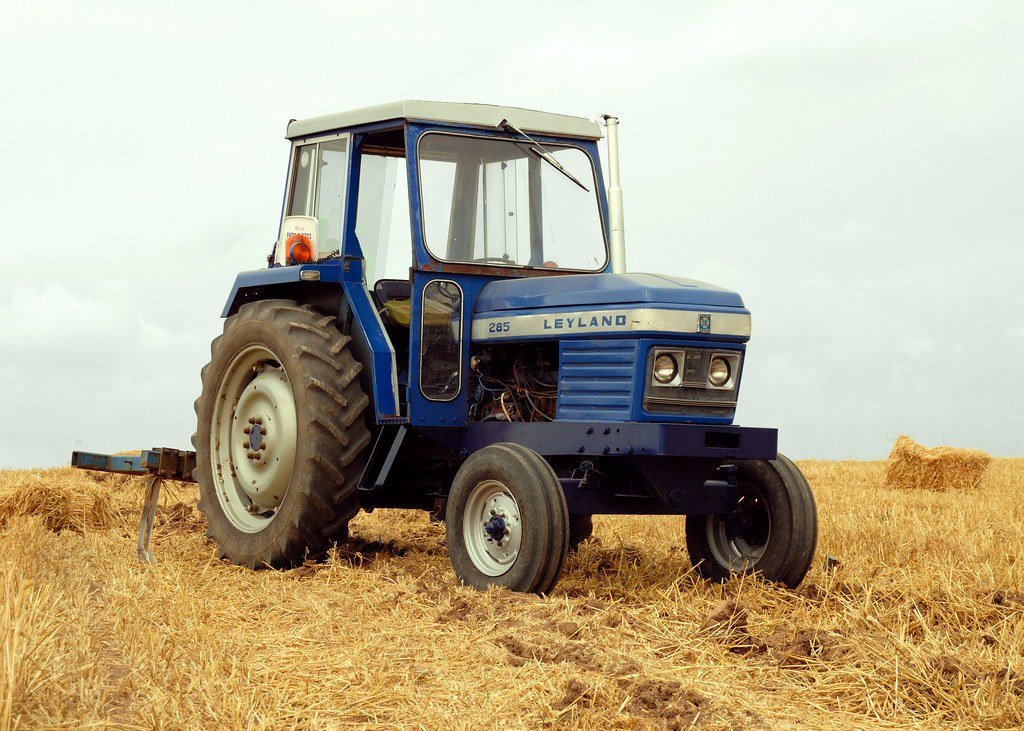 Tractor Leyland 285