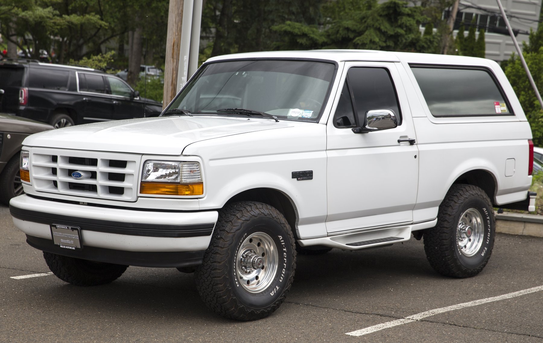 Van Ford BRONCO XLT-U15H