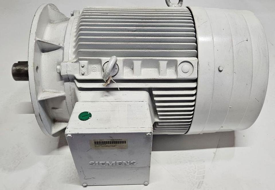 Electric motor Siemens 1LG6 220–8AB..