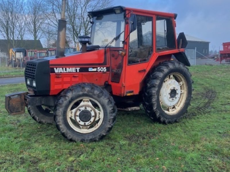 Tractor Valmet 505-4-4X4/2290